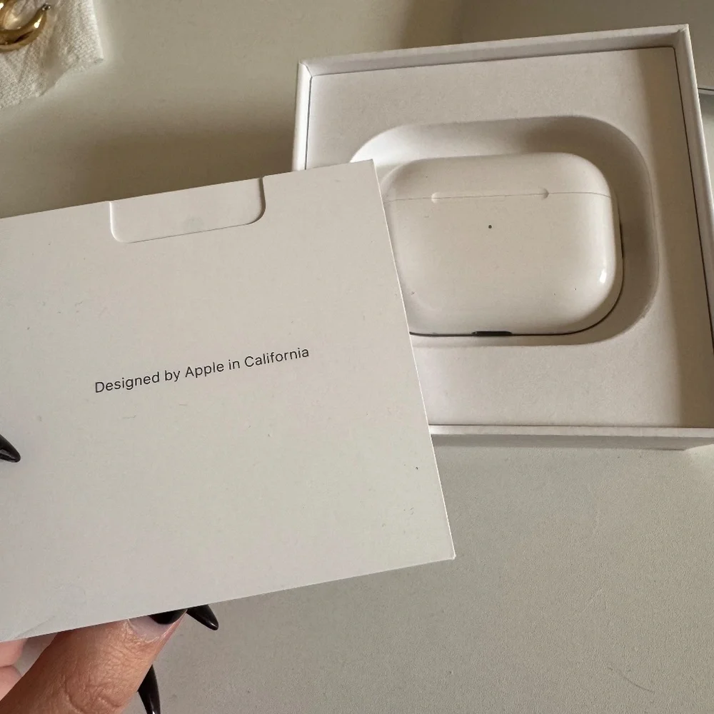 Apple like new